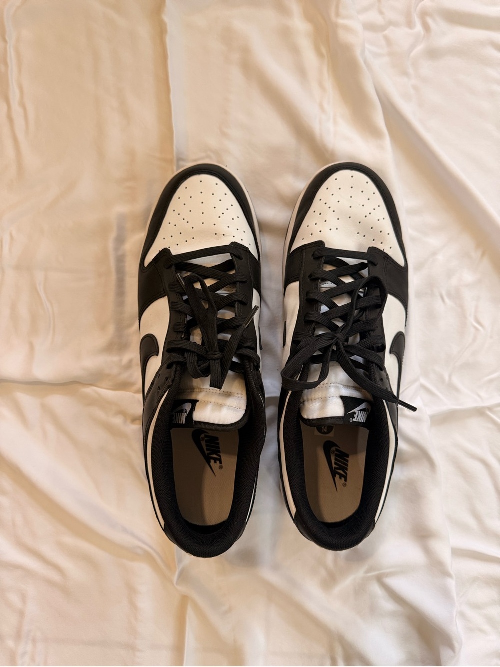 Nike Men’s “PANDA” Black and White Low Top Sneakers Size 14 VERY GOOD CONDITION